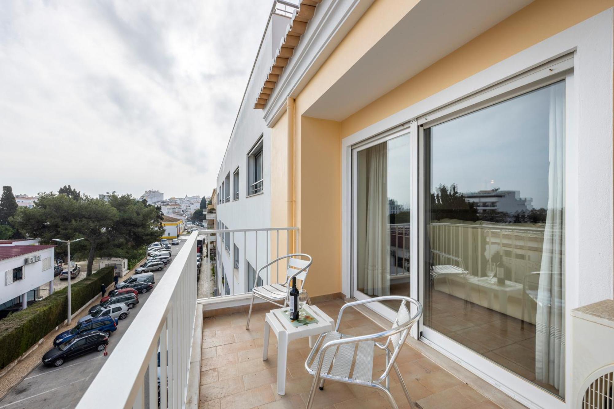 Apartamentos Mira Rio لاغوس المظهر الخارجي الصورة